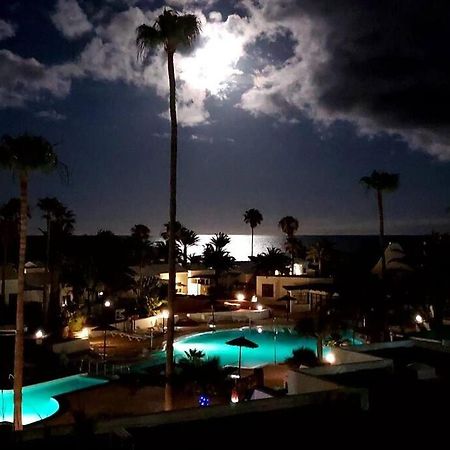Luxury Ocean View Playa Roca Apartment Costa Teguise Luaran gambar