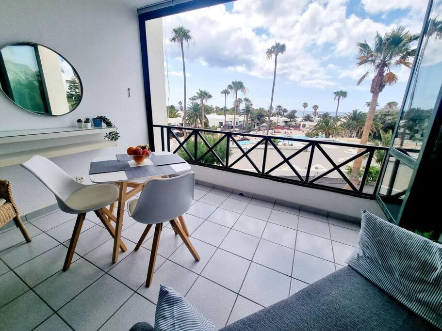 Luxury Ocean View Playa Roca Apartment Costa Teguise Luaran gambar