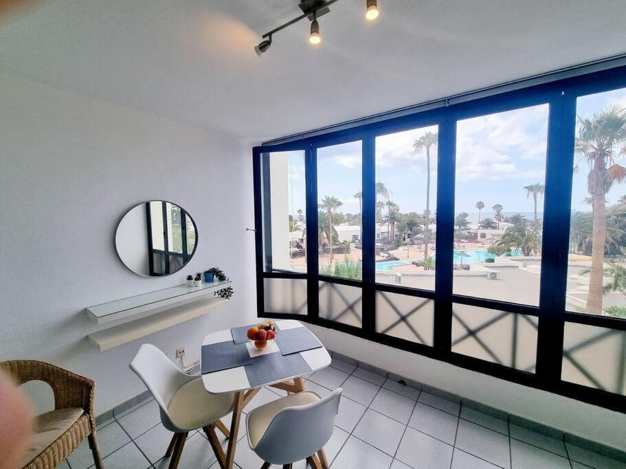 Luxury Ocean View Playa Roca Apartment Costa Teguise Luaran gambar