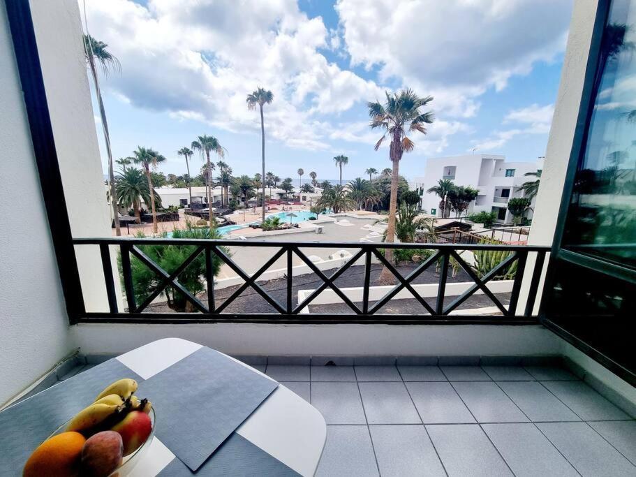 Luxury Ocean View Playa Roca Apartment Costa Teguise Luaran gambar