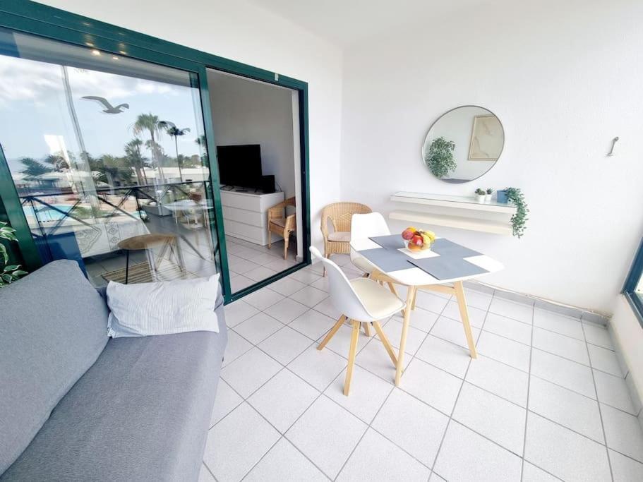 Luxury Ocean View Playa Roca Apartment Costa Teguise Luaran gambar