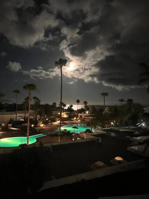 Luxury Ocean View Playa Roca Apartment Costa Teguise Luaran gambar