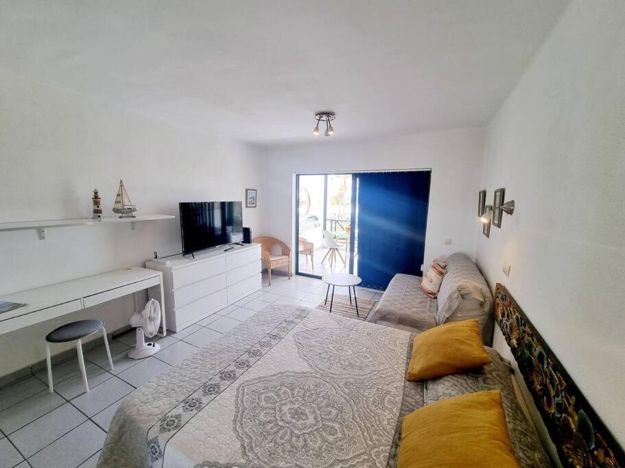 Luxury Ocean View Playa Roca Apartment Costa Teguise Luaran gambar
