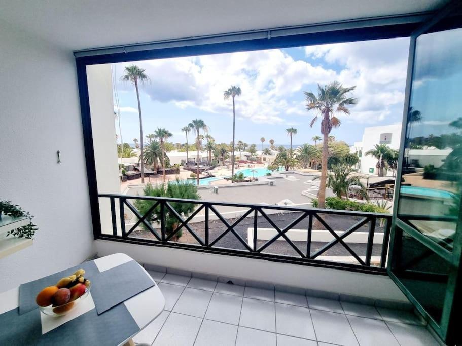 Luxury Ocean View Playa Roca Apartment Costa Teguise Luaran gambar