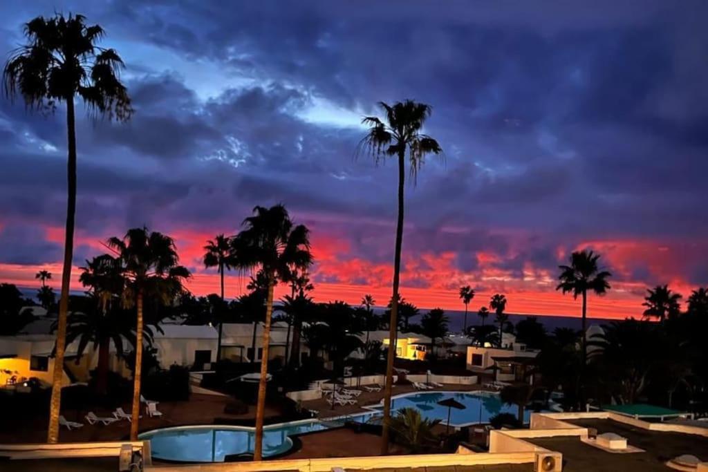 Luxury Ocean View Playa Roca Apartment Costa Teguise Luaran gambar