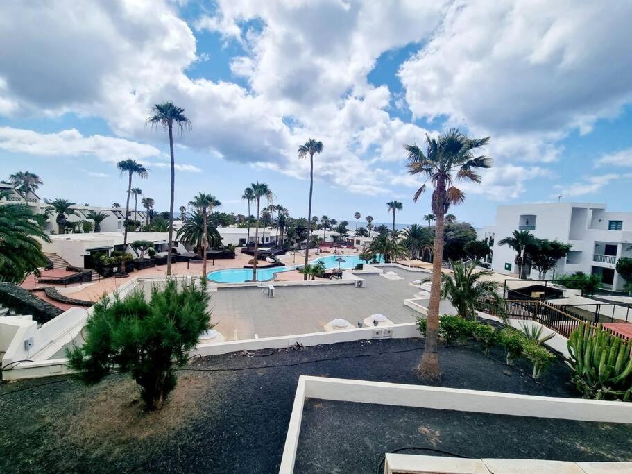 Luxury Ocean View Playa Roca Apartment Costa Teguise Luaran gambar