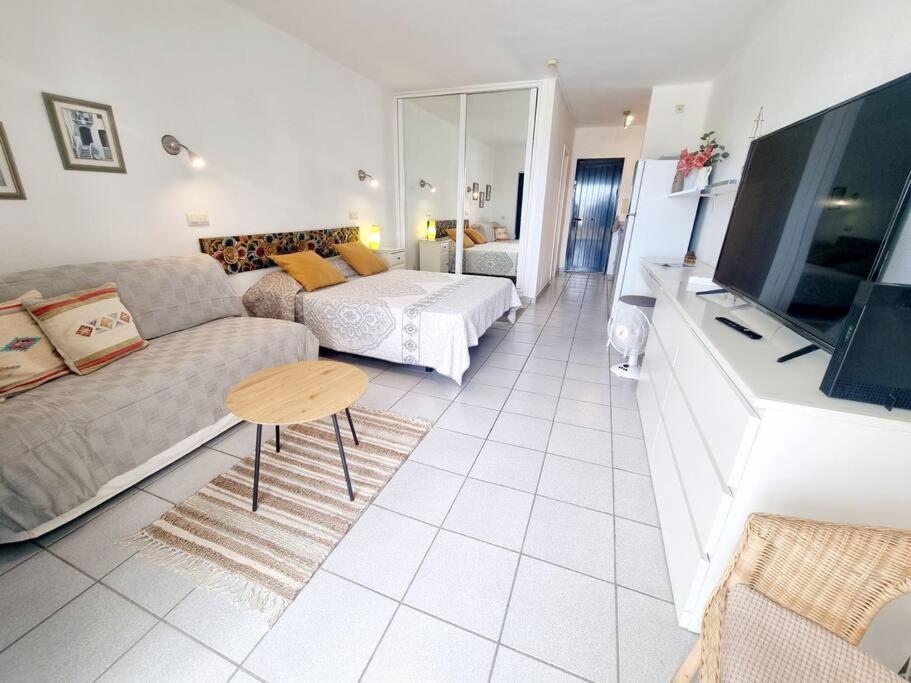 Luxury Ocean View Playa Roca Apartment Costa Teguise Luaran gambar