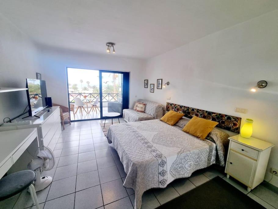Luxury Ocean View Playa Roca Apartment Costa Teguise Luaran gambar